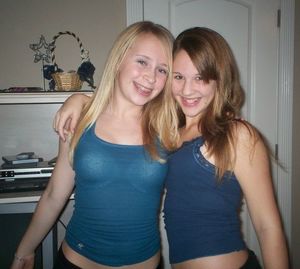Amateur cleavage sex pics, young cuties