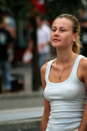 6 candid babes in the street The..
