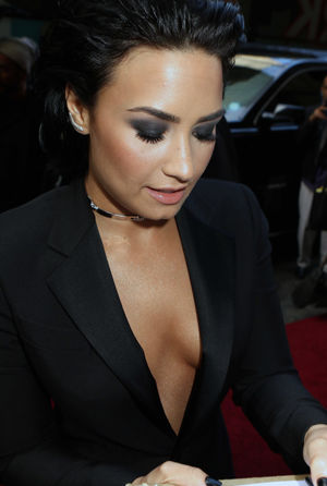 Demi Lovato nip slip, Sexy photos, hot