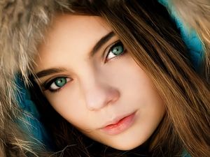 Hat beautiful girl face stare cute cold
